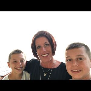 Meet your Posher, Bobbi